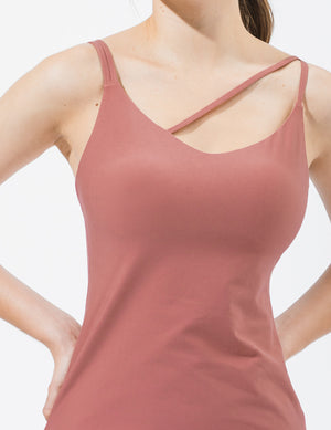 easyoga LA-VEDA  Asymmetric Tank  - R39 Ann Red