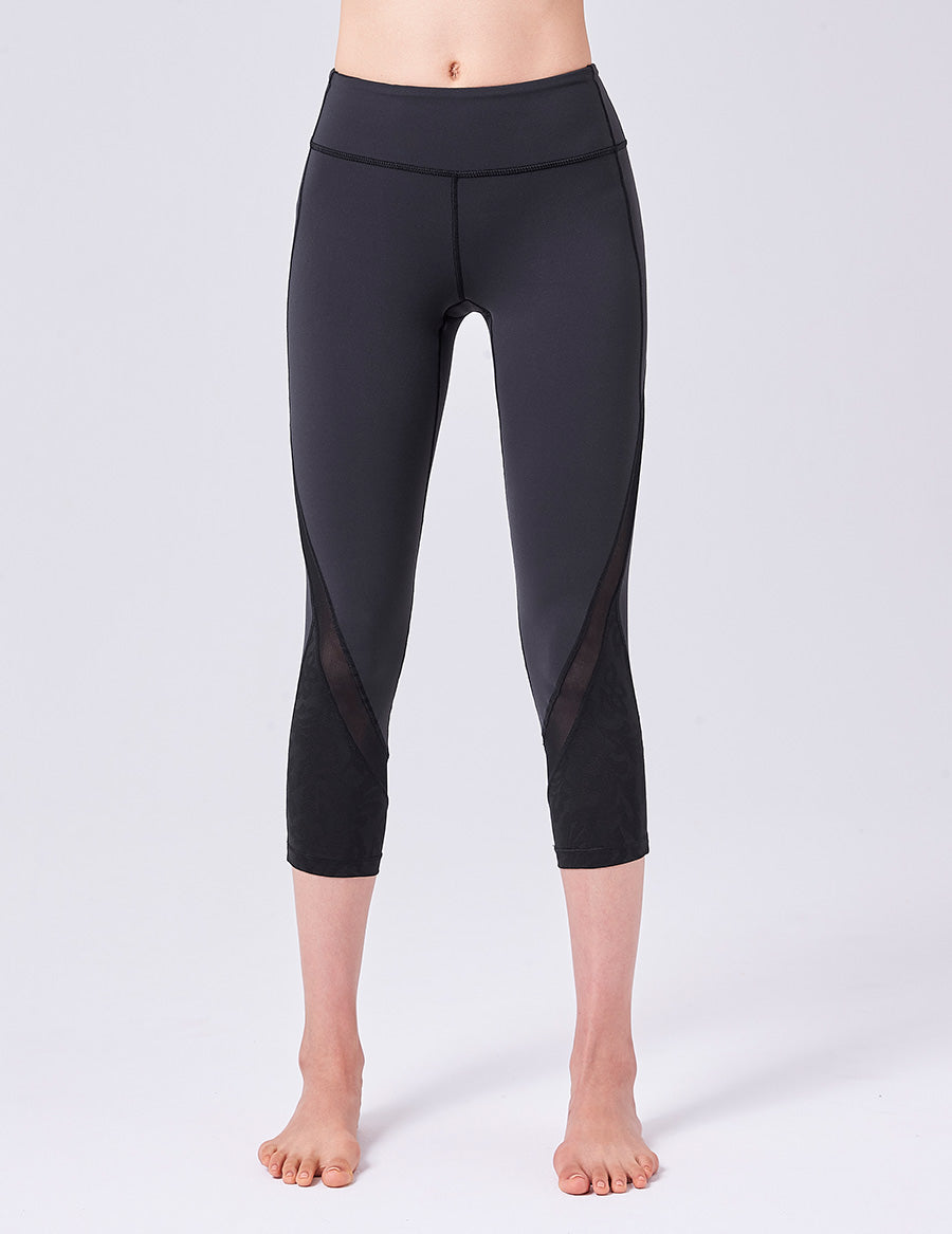 easyoga LA-VEDA Uplift Enchant  Capris - L1 Black